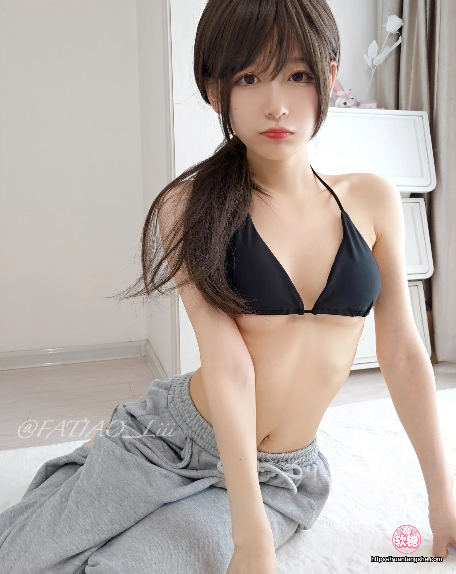 迷之呆梨 迷之呆梨 NO.016 - Fantia 2022年04月会员合集(9期)