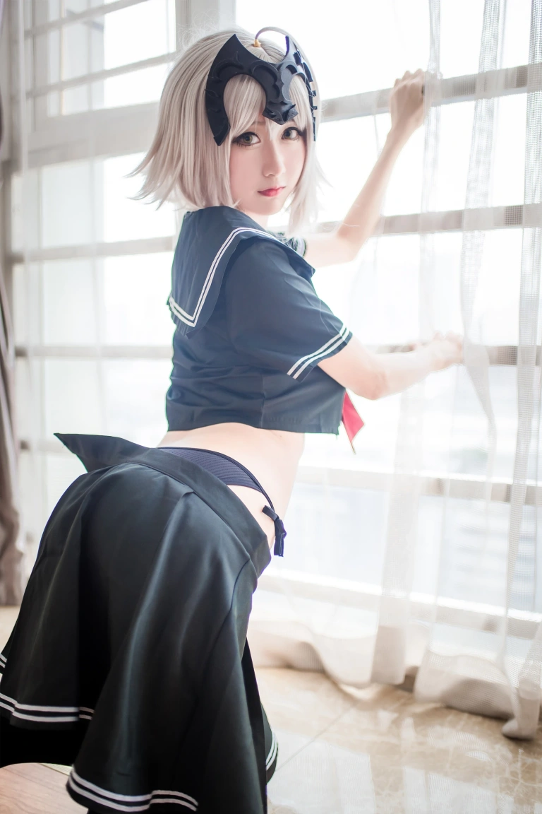 木棉棉《贞德（黑）》写真图集 23P｜在线预览与图包下载