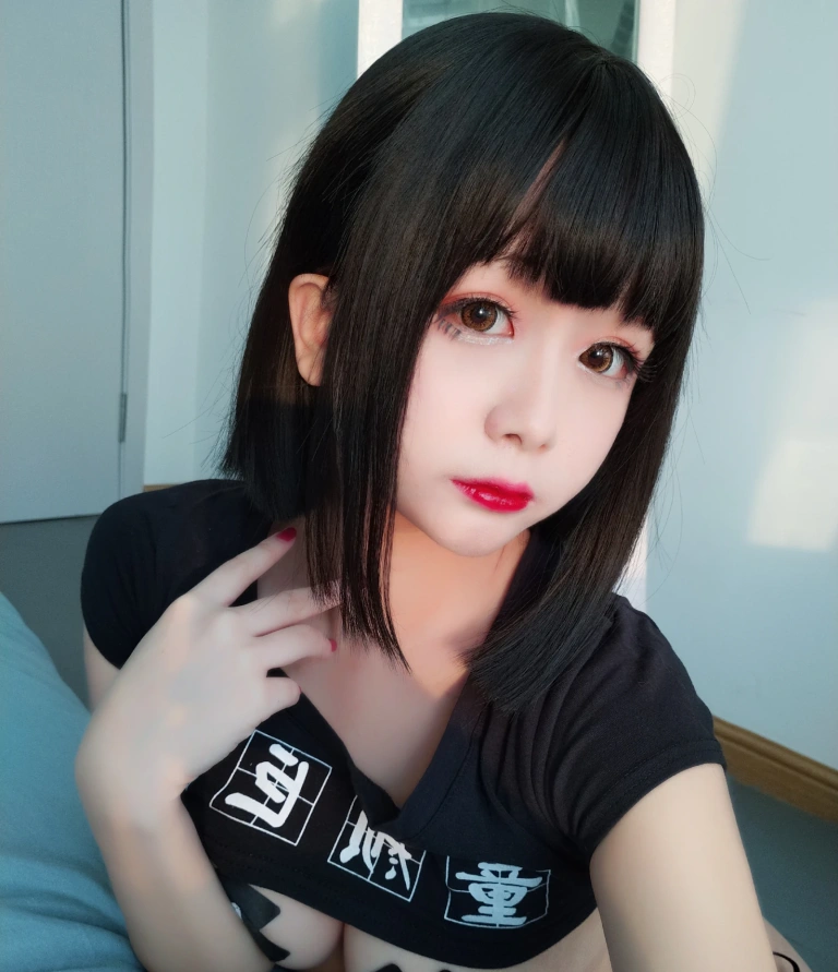 日奈娇(椎名莜)《私服》写真图集 26P｜在线预览与图包下载