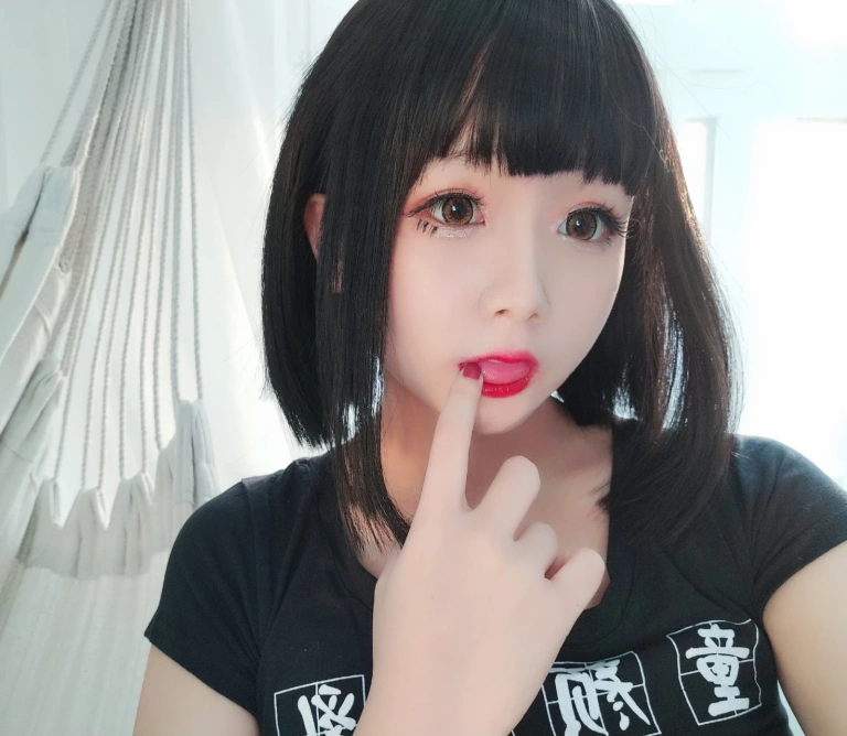 日奈娇(椎名莜)《私服》写真图集 26P｜在线预览与图包下载