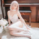 花铃《玛修婚纱》写真图集 63P｜在线预览与图包下载