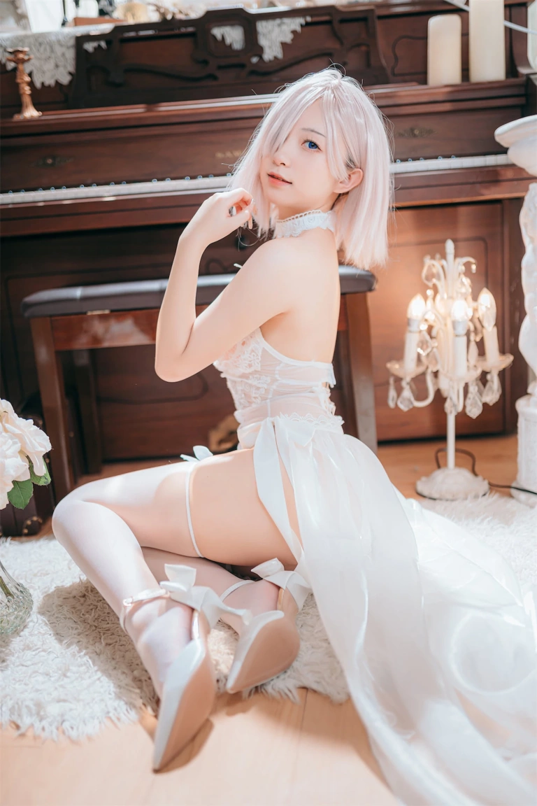 花铃《玛修婚纱》写真图集 63P｜在线预览与图包下载