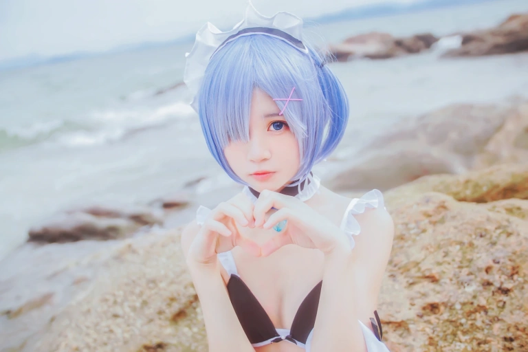 桜桃喵《蕾姆COS》写真图集 48P｜在线预览与图包下载