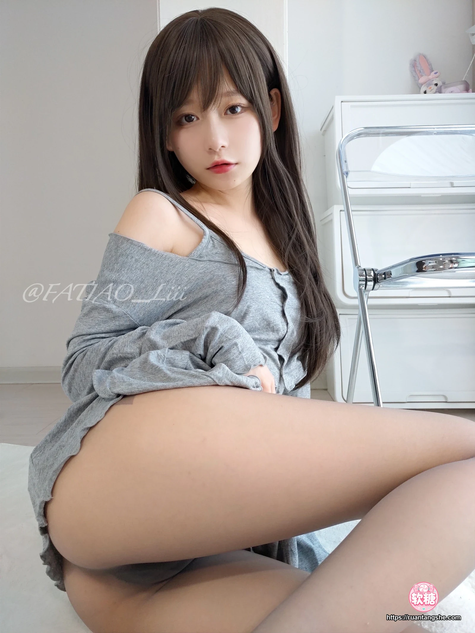 迷之呆梨 迷之呆梨 NO.017 - Fantia 2022年05月会员合集(8期)
