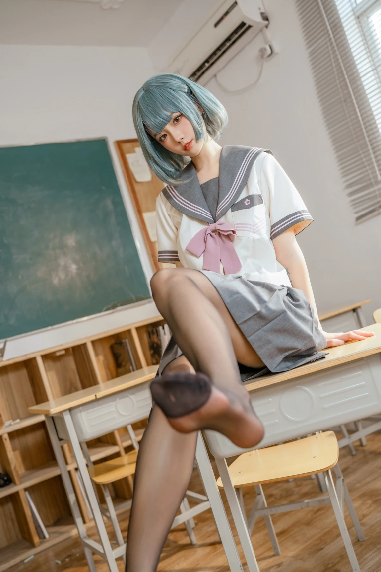 桃良阿宅《不良JK》写真图集 106P｜在线预览与图包下载