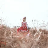 阿包也是兔娘《Lolita红裙》写真图集 12P｜在线预览与图包下载