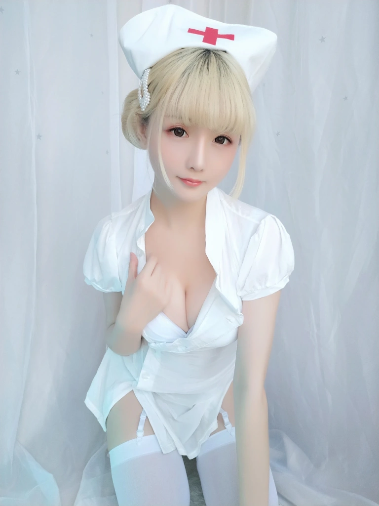 星之迟迟《VOL.17 夜勤病栋》写真图集 61P｜在线预览与图包下载