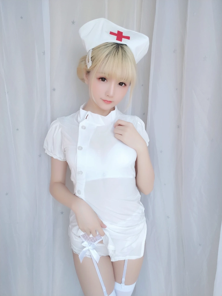 星之迟迟《VOL.17 夜勤病栋》写真图集 61P｜在线预览与图包下载