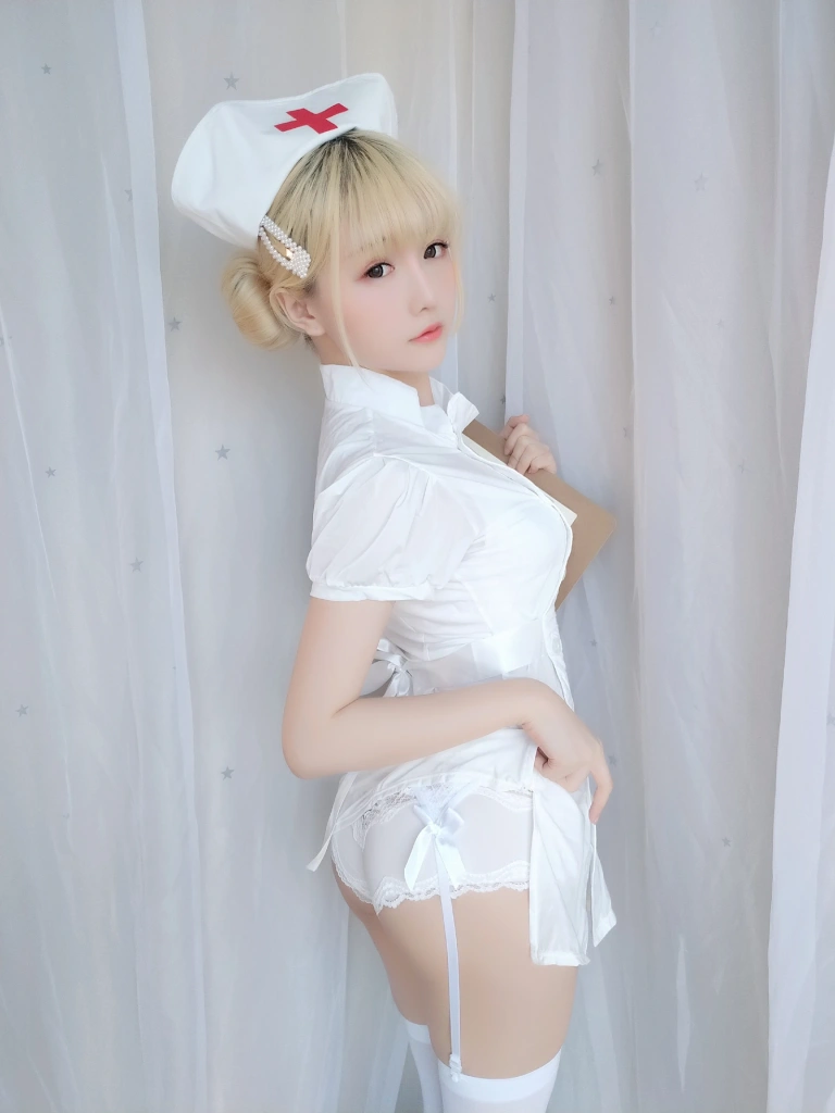 星之迟迟《VOL.17 夜勤病栋》写真图集 61P｜在线预览与图包下载