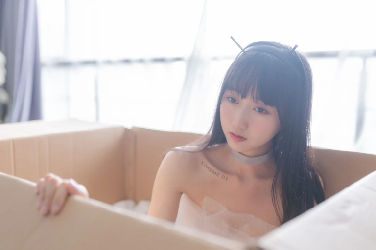 木棉棉《智能型彼女》写真图集 131P｜在线预览与图包下载
