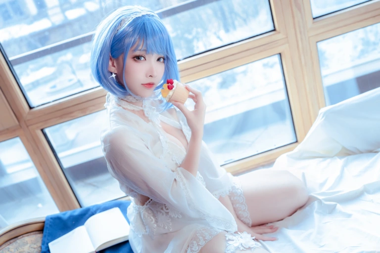 宮本桜《碧蓝航线 恰巴耶夫》写真图集 20P｜在线预览与图包下载