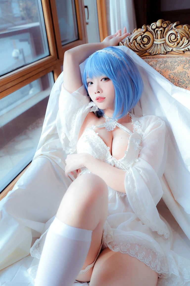 宮本桜《碧蓝航线 恰巴耶夫》写真图集 20P｜在线预览与图包下载