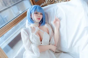 宮本桜《碧蓝航线 恰巴耶夫》写真图集 20P｜在线预览与图包下载
