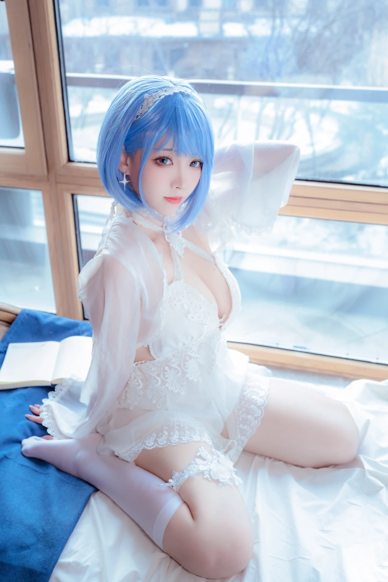 宮本桜《碧蓝航线 恰巴耶夫》写真图集 20P｜在线预览与图包下载