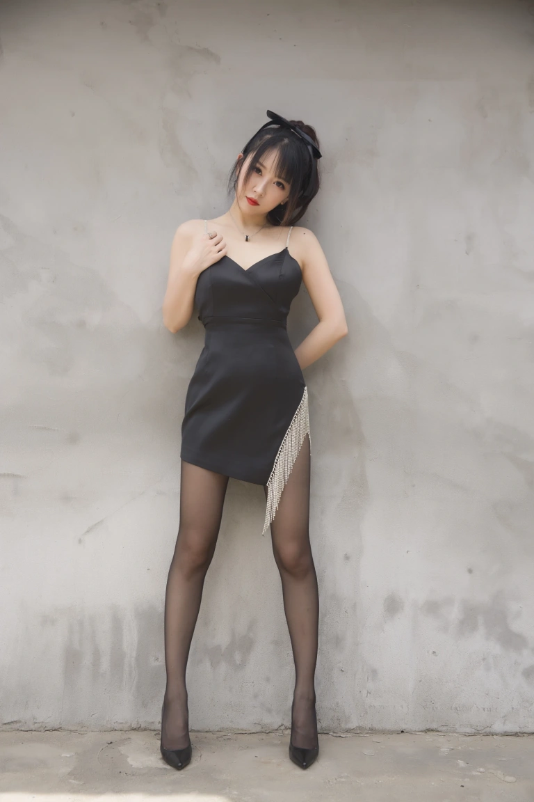 小女巫露娜《黑色流苏》写真图集 32P｜在线预览与图包下载