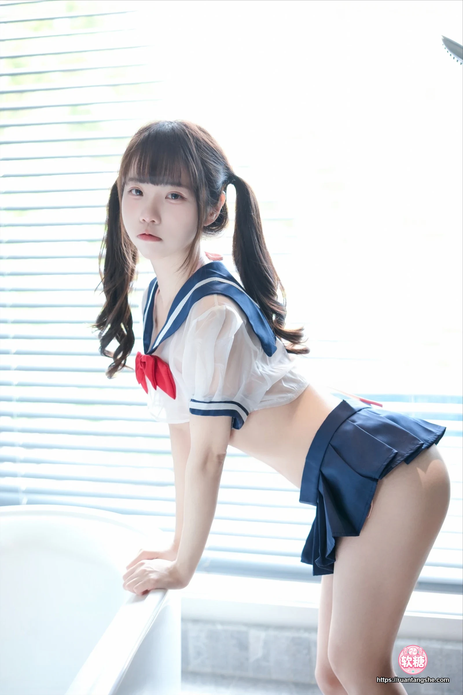 可可小白兔 可可小白兔 NO.018 - 透明学生服
