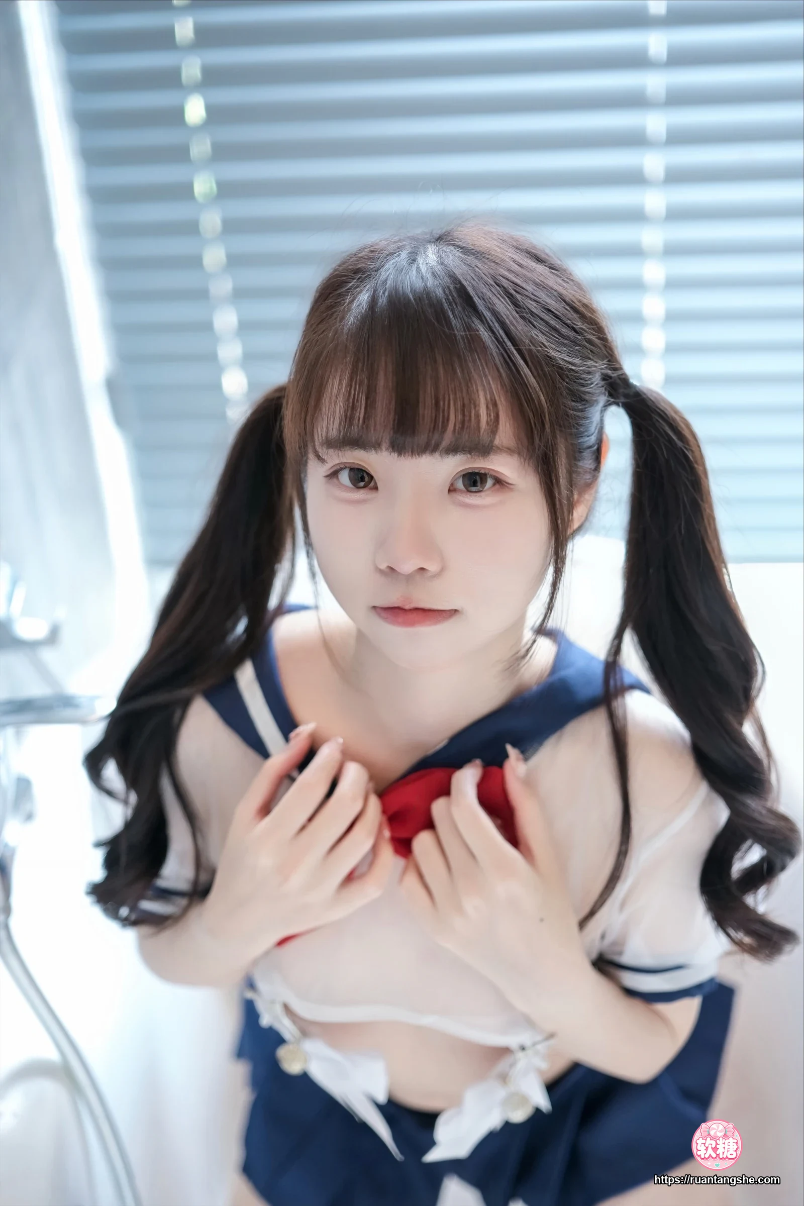 可可小白兔 可可小白兔 NO.018 - 透明学生服