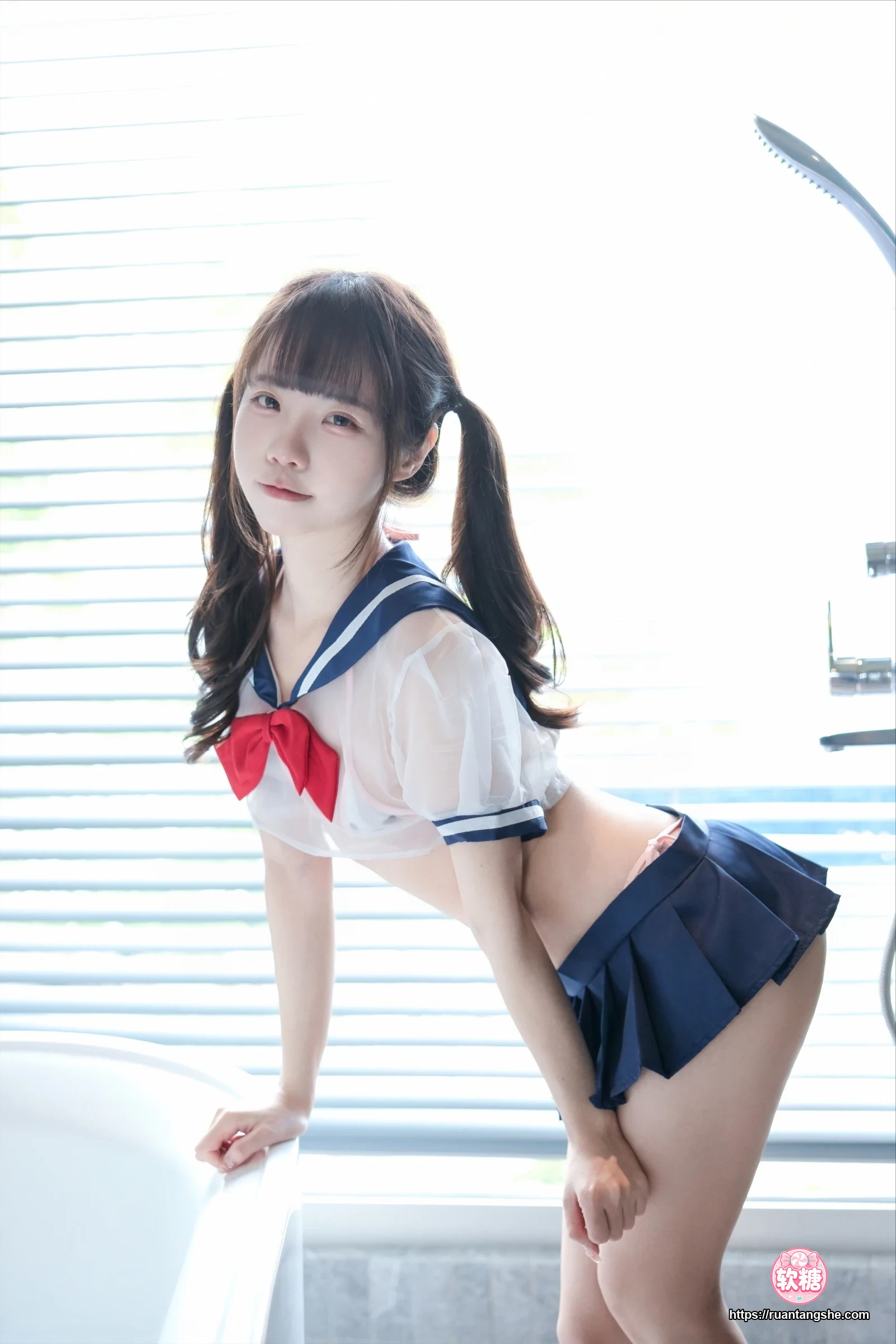 可可小白兔 可可小白兔 NO.018 - 透明学生服
