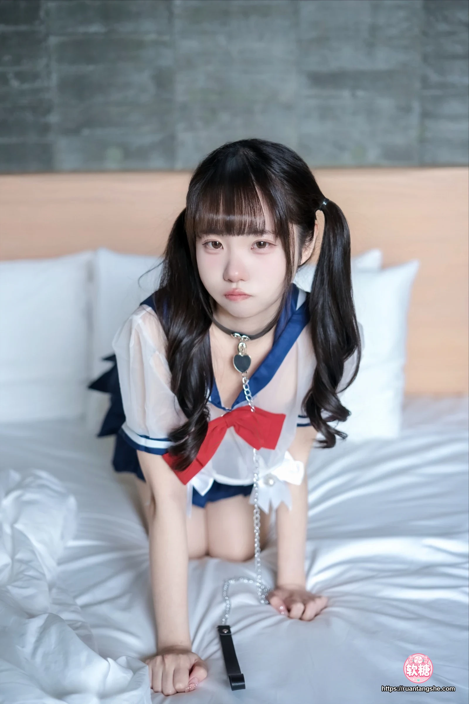 可可小白兔 可可小白兔 NO.018 - 透明学生服