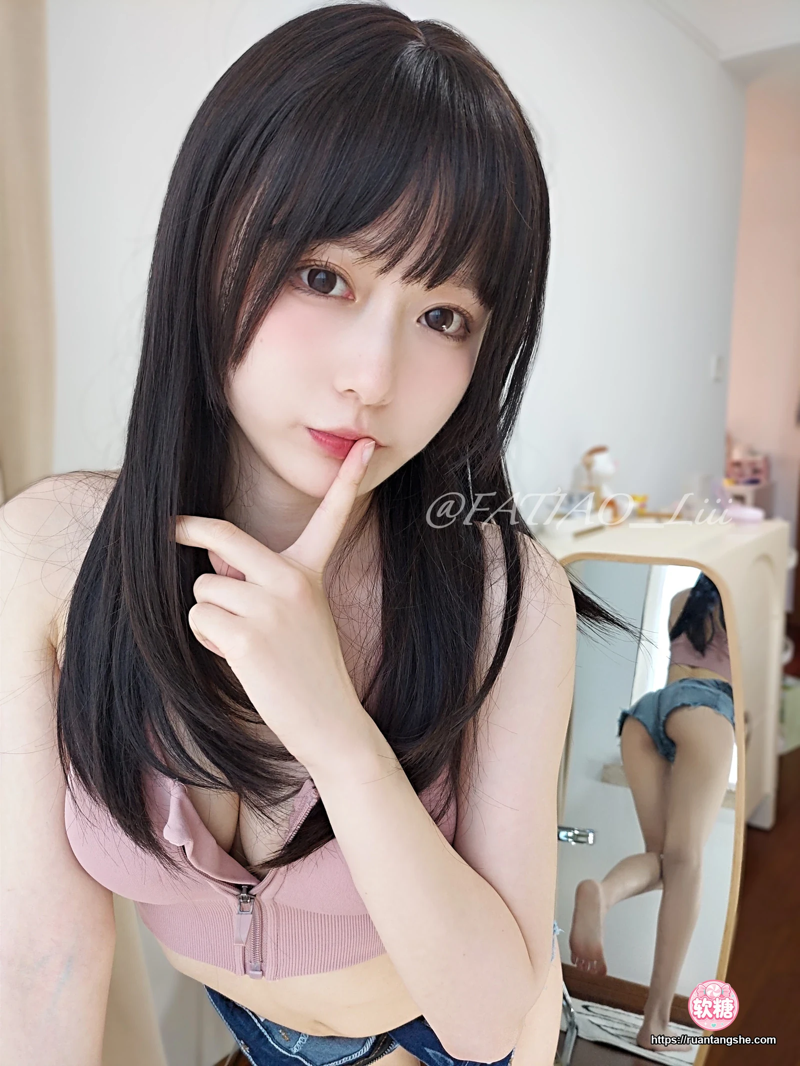 迷之呆梨 迷之呆梨 NO.018 - Fantia 2022年06月会员合集(10期)