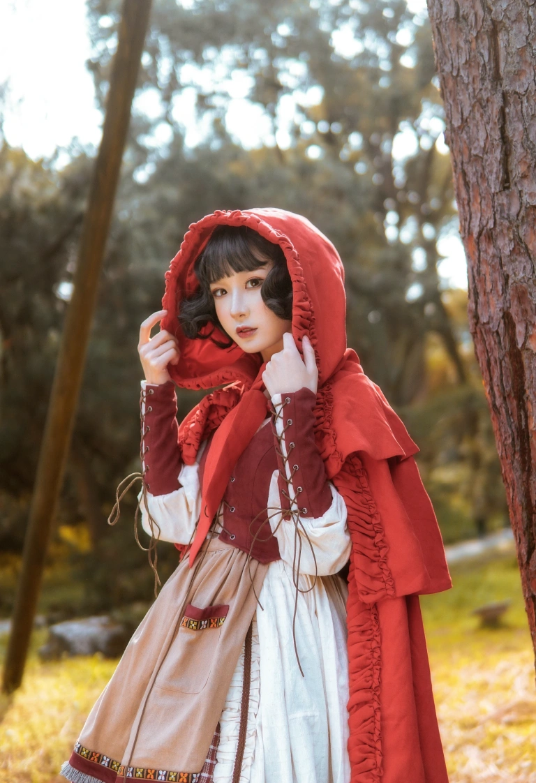 阿包也是兔娘《Lolita红裙2》写真图集 28P｜在线预览与图包下载