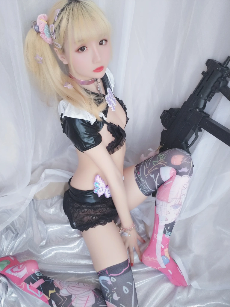 星之迟迟《VOL.18 战斗妹抖》写真图集 62P｜在线预览与图包下载