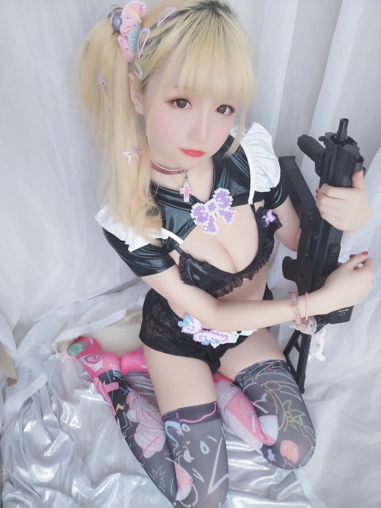 星之迟迟《VOL.18 战斗妹抖》写真图集 62P｜在线预览与图包下载