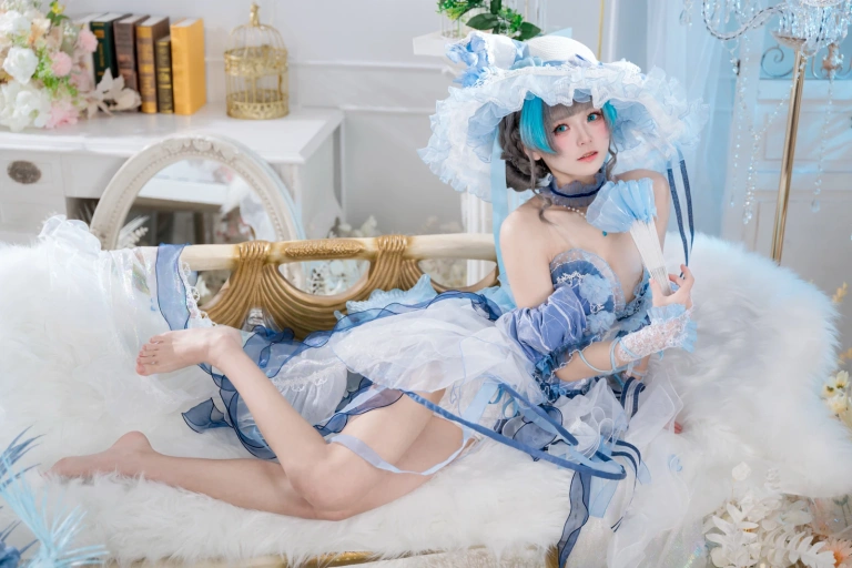 九柒喵《柴郡冰雪公主》写真图集 32P｜在线预览与图包下载
