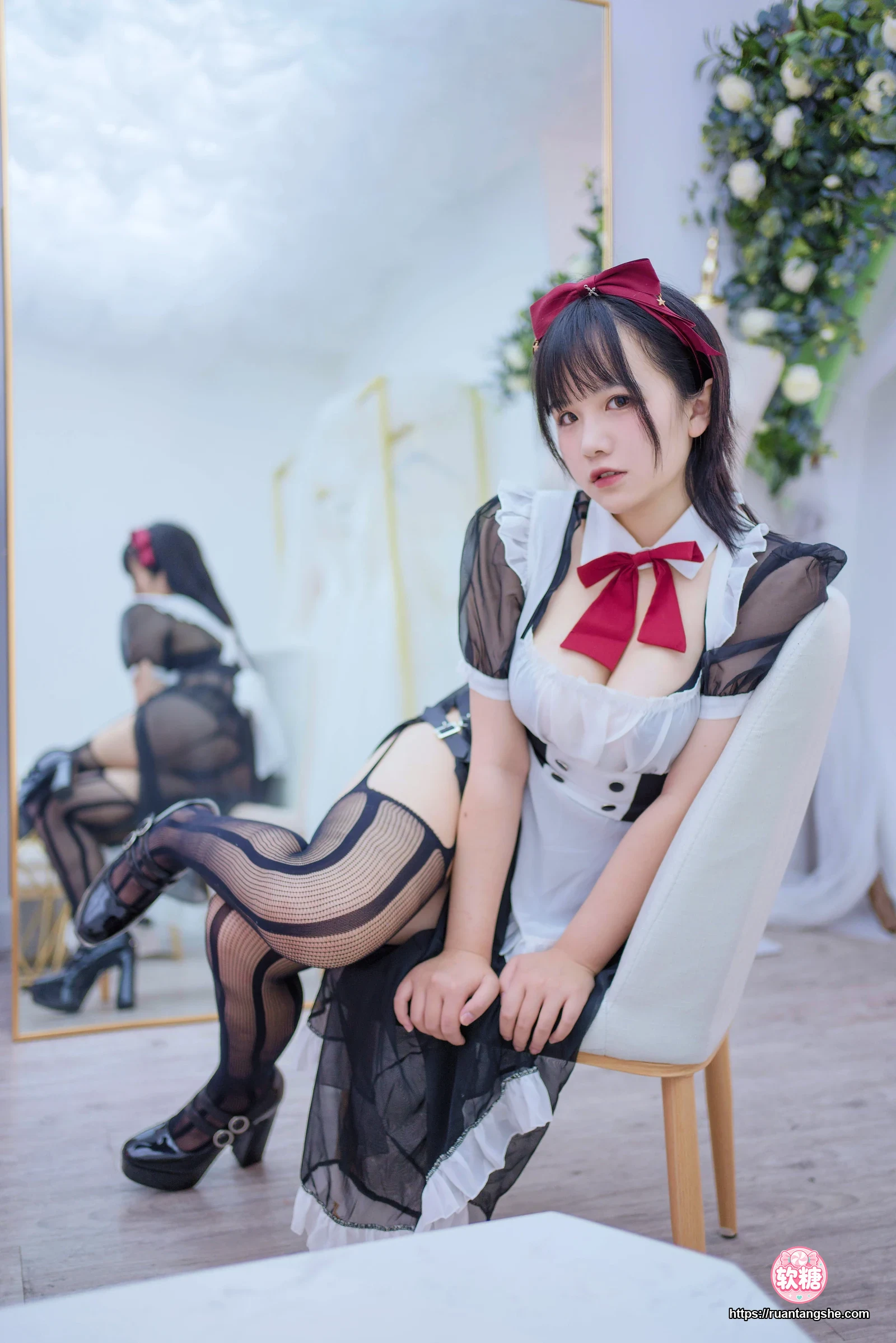 阿半今天很开心 阿半今天很开心 NO.019 - 透明女仆