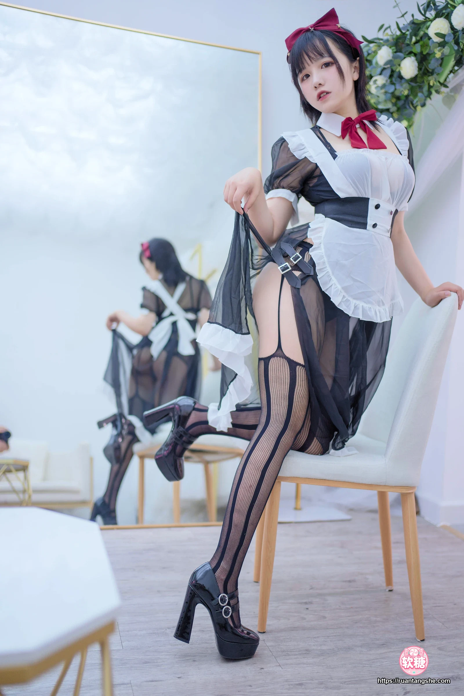 阿半今天很开心 阿半今天很开心 NO.019 - 透明女仆