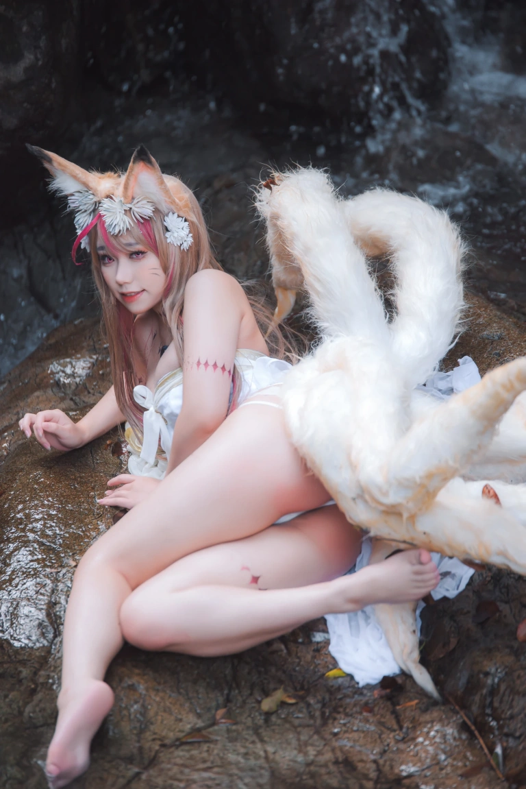一北亦北《天命之子 玉藻前》写真图集 40P+1V｜在线预览与图包下载