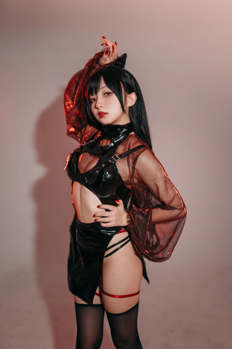花铃《猩红护士》写真图集 77P｜在线预览与图包下载