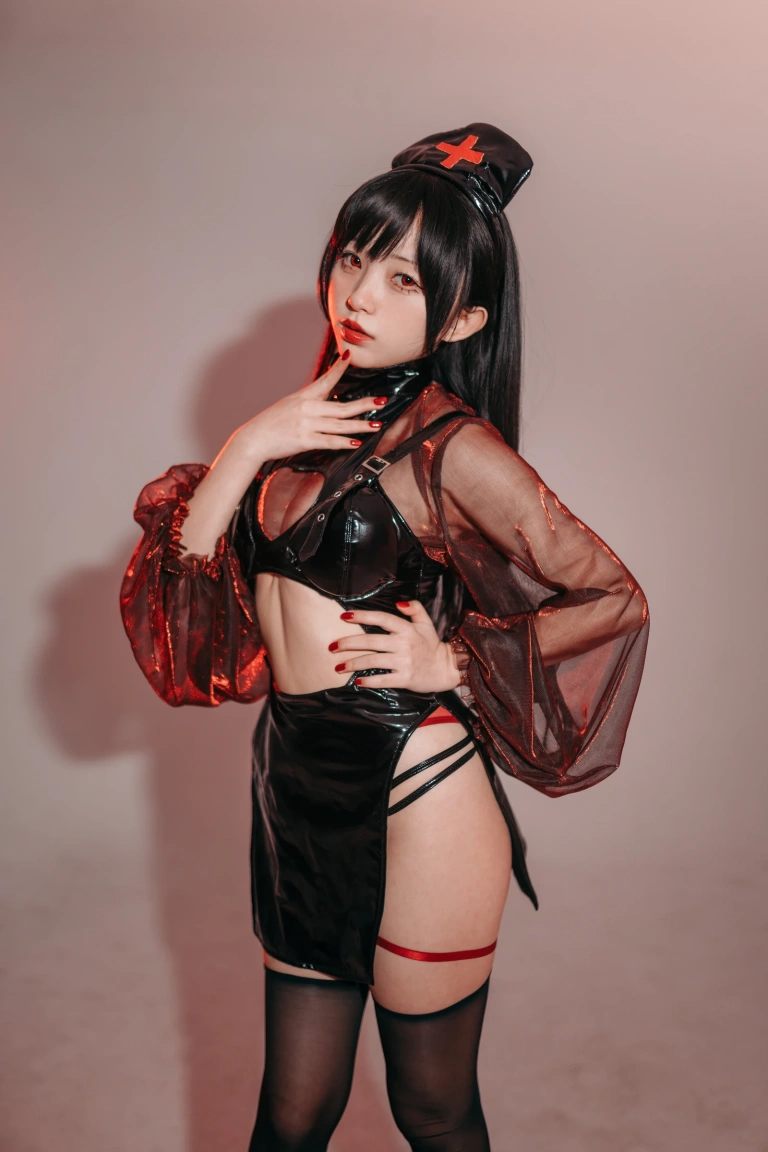 花铃《猩红护士》写真图集 77P｜在线预览与图包下载