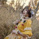 阿包也是兔娘《Lolita黄裙》写真图集 12P｜在线预览与图包下载