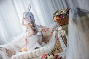 焖焖碳《恶毒兔头》写真图集 15P｜在线预览与图包下载