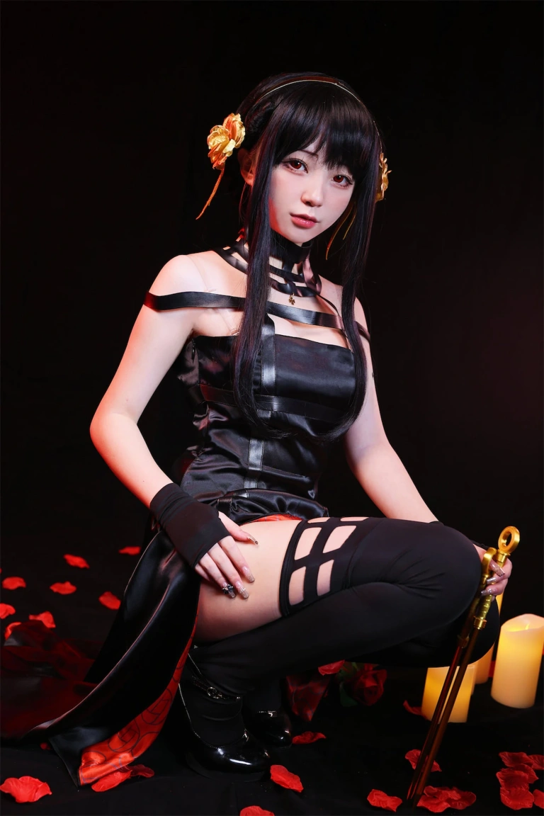 花铃《间谍过家家 约尔太太》写真图集 29P｜在线预览与图包下载