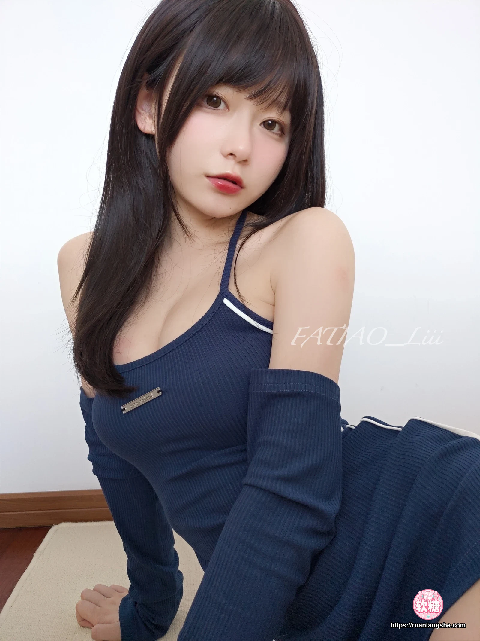 迷之呆梨 迷之呆梨 NO.020 - Fantia 2022年08月会员合集(9期)