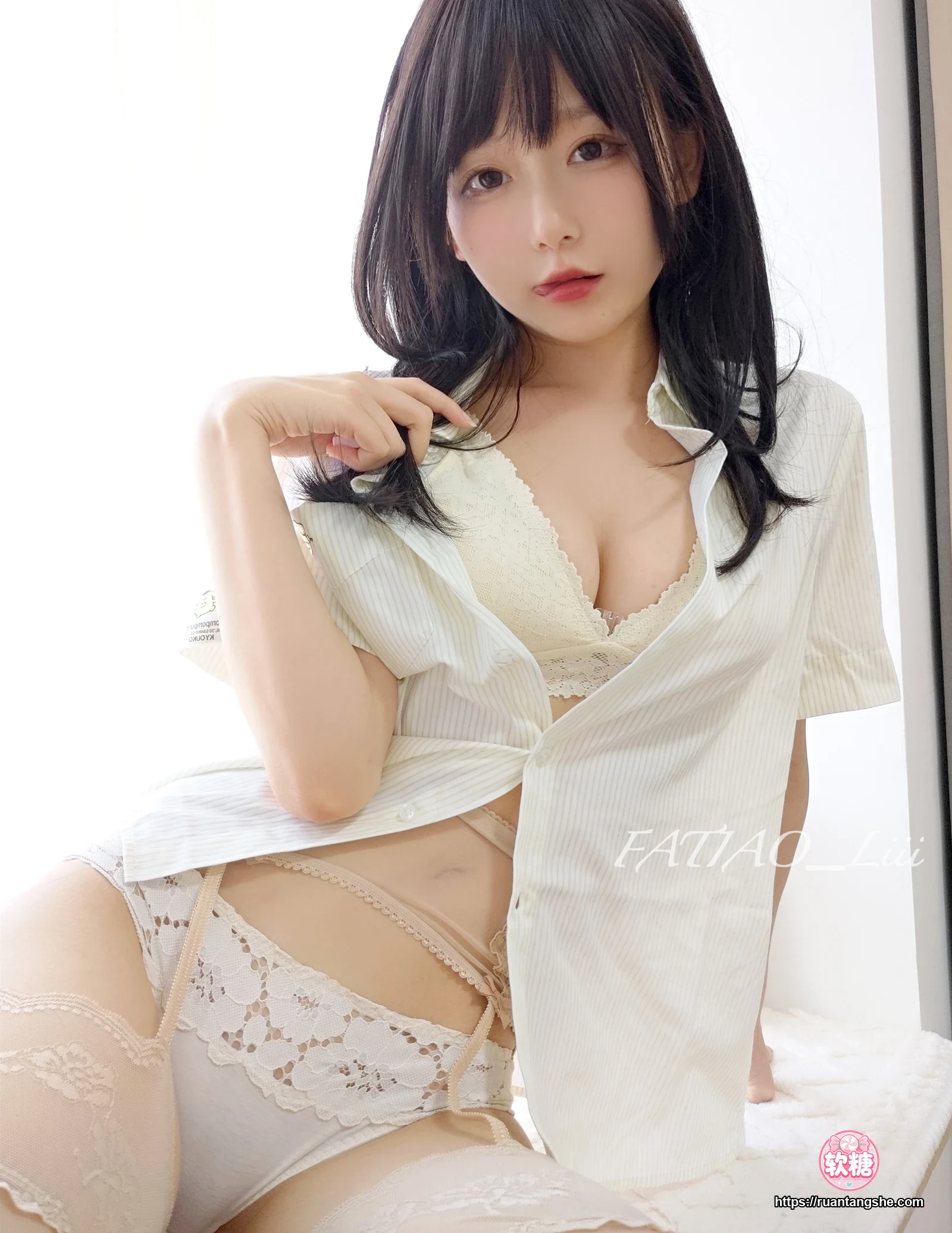 迷之呆梨 迷之呆梨 NO.020 - Fantia 2022年08月会员合集(9期)