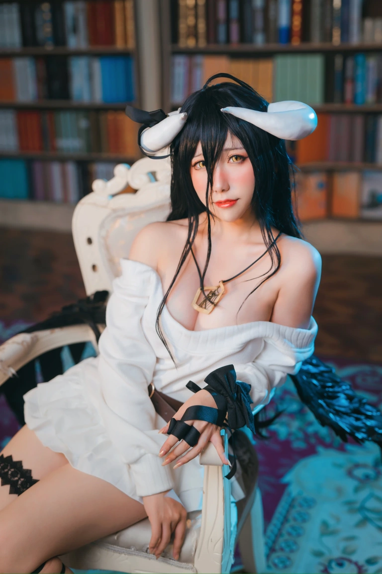芋圆侑子《雅儿贝德私服》写真图集 20P+2V｜在线预览与图包下载