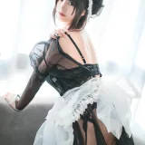 蜜汁猫裘《透明女仆》写真图集 30P｜在线预览与图包下载