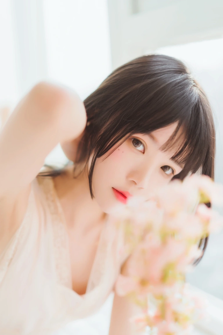 桜桃喵《喵呀》写真图集 30P｜在线预览与图包下载