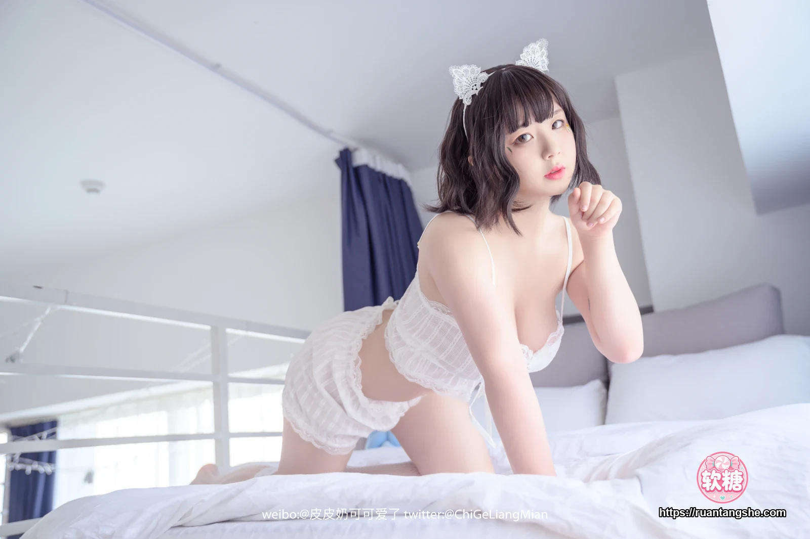 皮皮奶 皮皮奶 NO.021 - 白睡衣