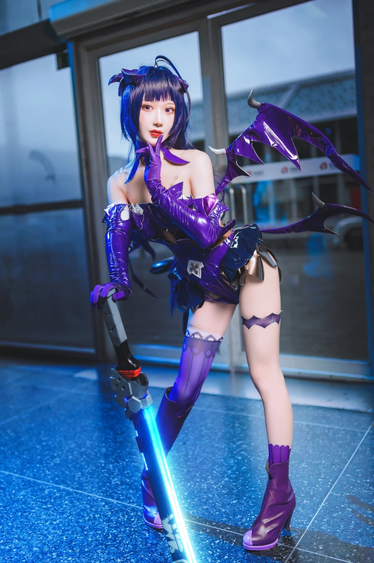 阿包也是兔娘《魅魔芽衣恶魔》写真图集 11P｜在线预览与图包下载