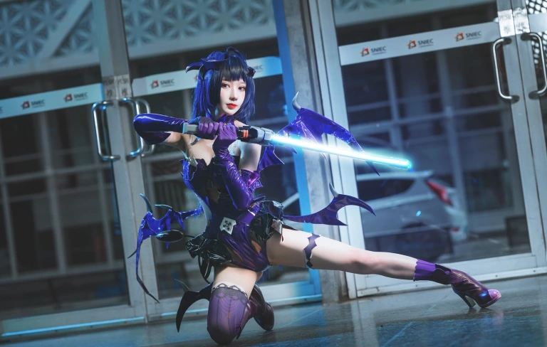 阿包也是兔娘《魅魔芽衣恶魔》写真图集 11P｜在线预览与图包下载