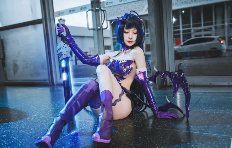 阿包也是兔娘《魅魔芽衣恶魔》写真图集 11P｜在线预览与图包下载