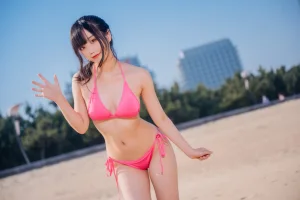 汪知子《粉色比基尼》写真图集 30P｜在线预览与图包下载