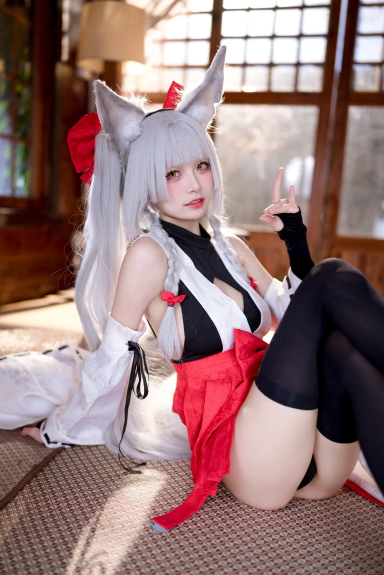 九柒喵《碧蓝航线 朝凪原皮》写真图集 40P｜在线预览与图包下载