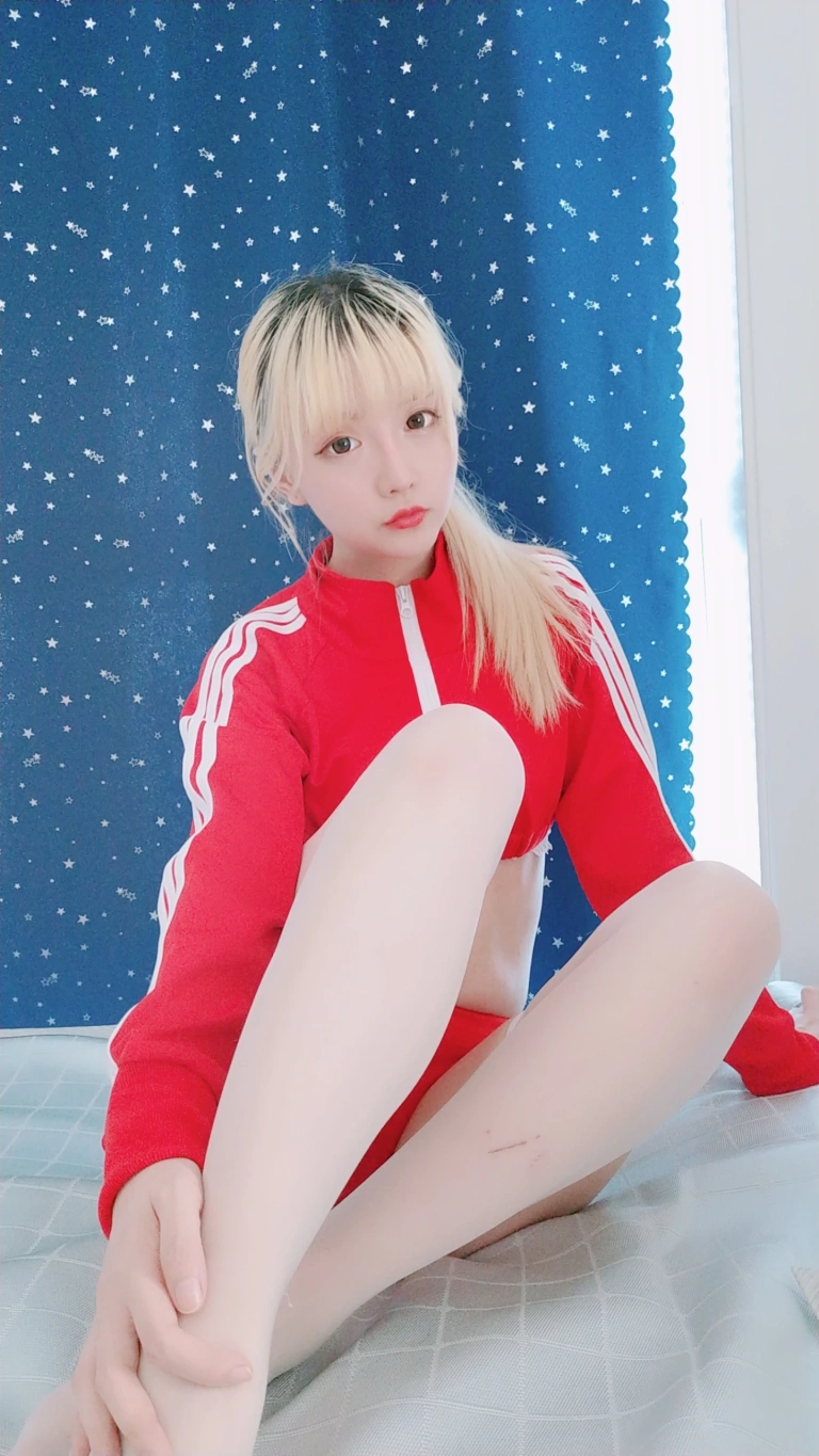 星之迟迟《定制 6-21 体操服》写真图集 60P+3V｜在线预览与图包下载