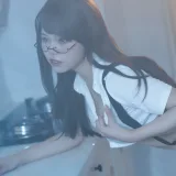 七月喵子《眼镜娘1号》写真图集 21P｜在线预览与图包下载
