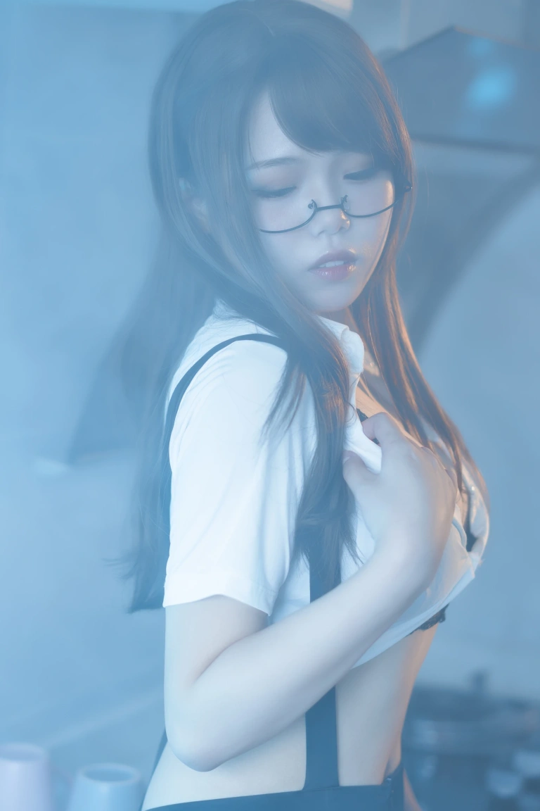 七月喵子《眼镜娘1号》写真图集 21P｜在线预览与图包下载